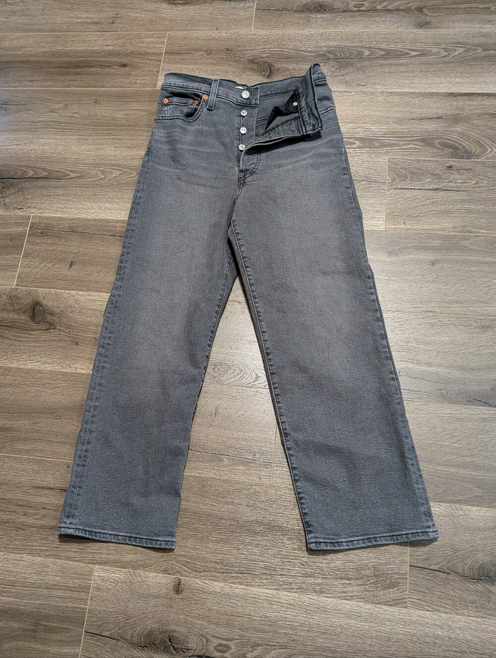 LEVIS RIBCAGE STRAIGHT ANKLE WOMEN JEANS 28  Black. Faded From Wear. Button Fly.